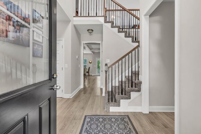 323 Crusaw Dr, Clarksville, TN 37043