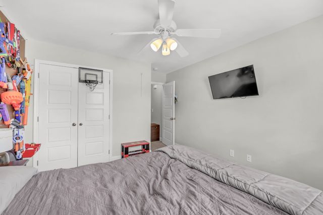 323 Crusaw Dr, Clarksville, TN 37043