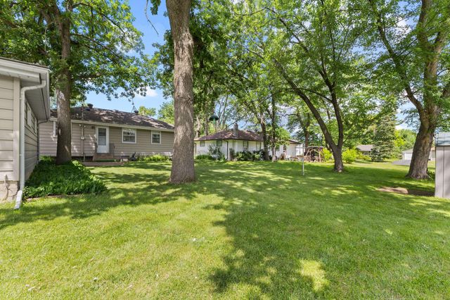 5956 Ensign Avenue N, New Hope, MN 55428