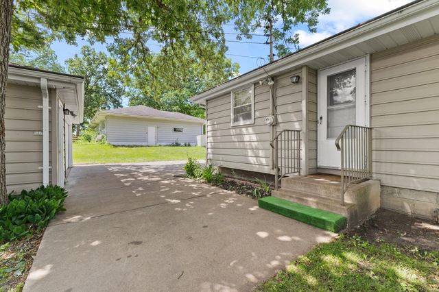 5956 Ensign Avenue N, New Hope, MN 55428