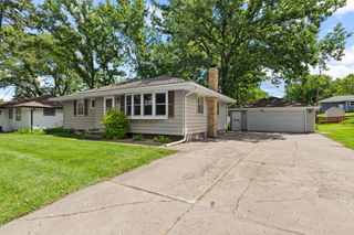5956 Ensign Avenue N, New Hope, MN 55428