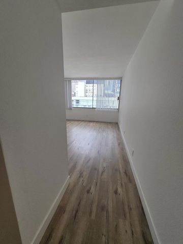 600 W 9th Street 1011, Los Angeles, CA 90015