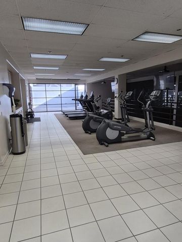 600 W 9th Street 1011, Los Angeles, CA 90015