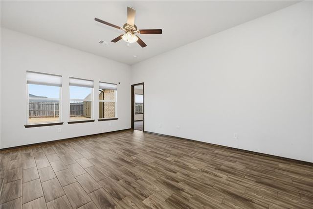 12937 NW 4th Terrace, Yukon, OK 73099