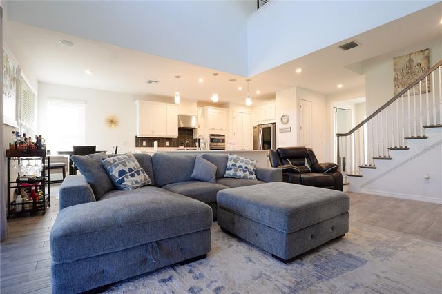 6332 LAURELCREST GLEN, Palmetto, FL 34221