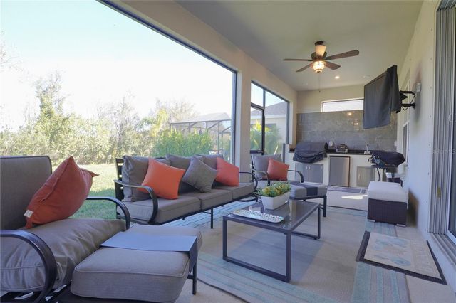 6332 LAURELCREST GLEN, Palmetto, FL 34221