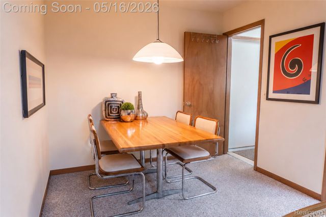 29498 Sylvan Lane, Farmington Hills, MI 48334