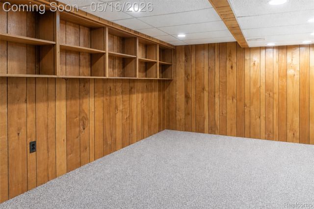 29498 Sylvan Lane, Farmington Hills, MI 48334