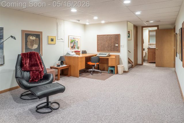 29498 Sylvan Lane, Farmington Hills, MI 48334