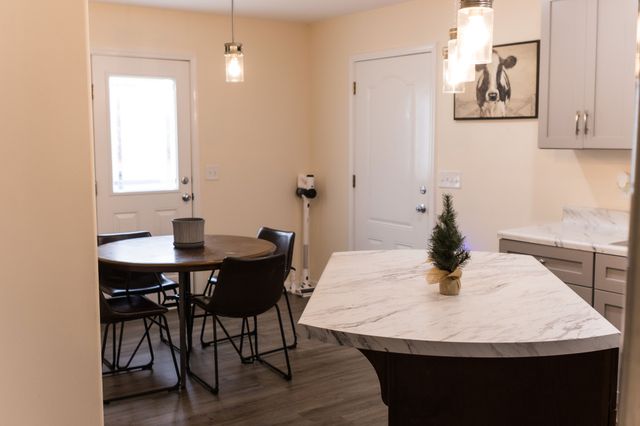 658 Springwater Dr, Summertown, TN 38483