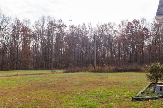 658 Springwater Dr, Summertown, TN 38483