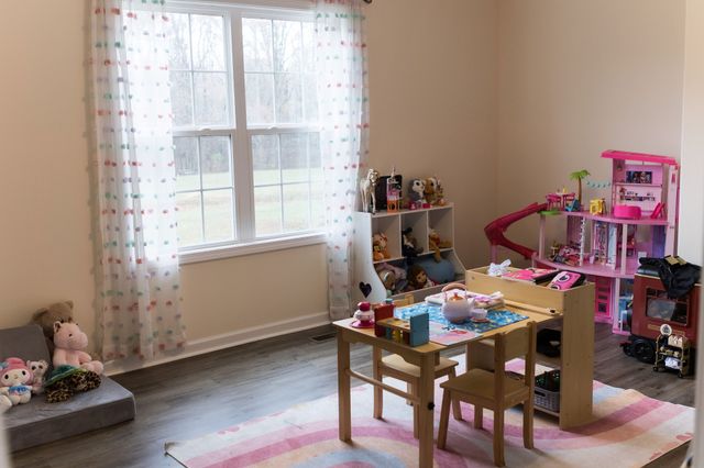 658 Springwater Dr, Summertown, TN 38483