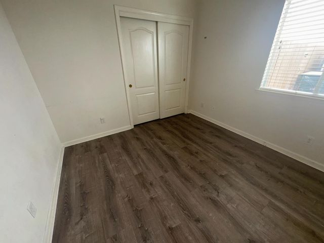 62 N Helm Avenue, Clovis, CA 93612