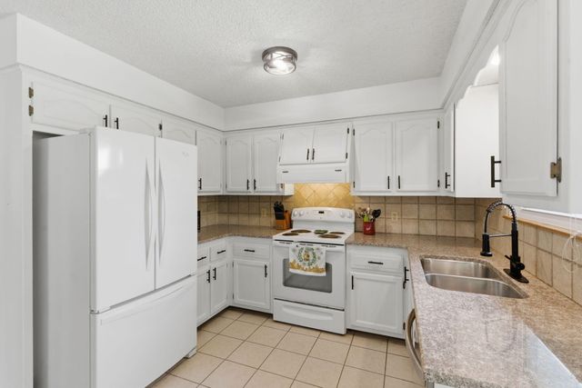 249 S Lulwood Avenue, Springfield, MO 65802