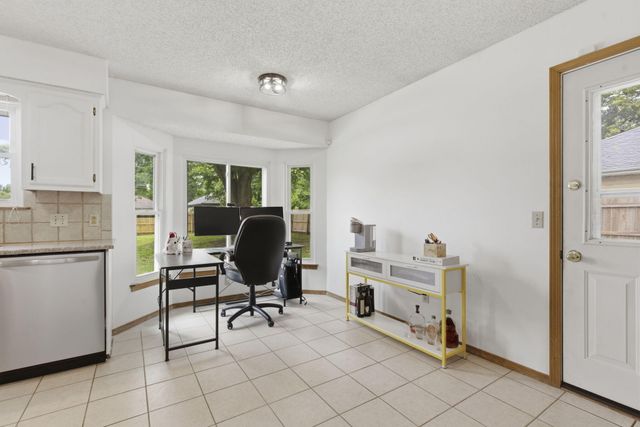 249 S Lulwood Avenue, Springfield, MO 65802