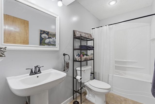 249 S Lulwood Avenue, Springfield, MO 65802