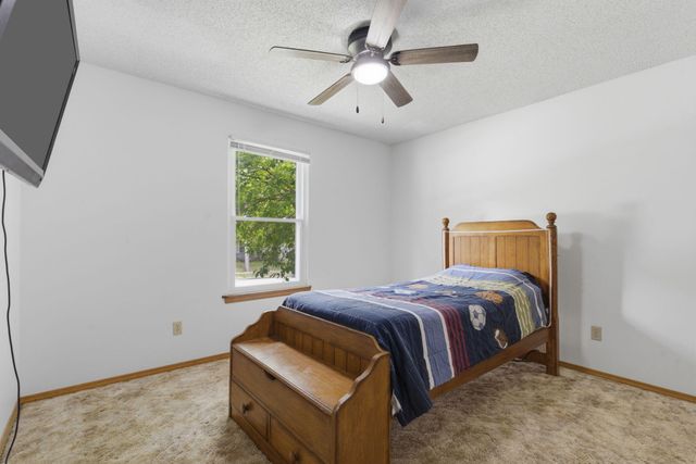 249 S Lulwood Avenue, Springfield, MO 65802