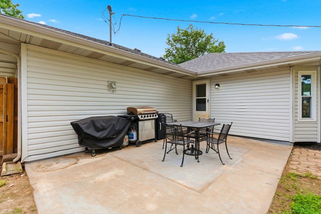 249 S Lulwood Avenue, Springfield, MO 65802