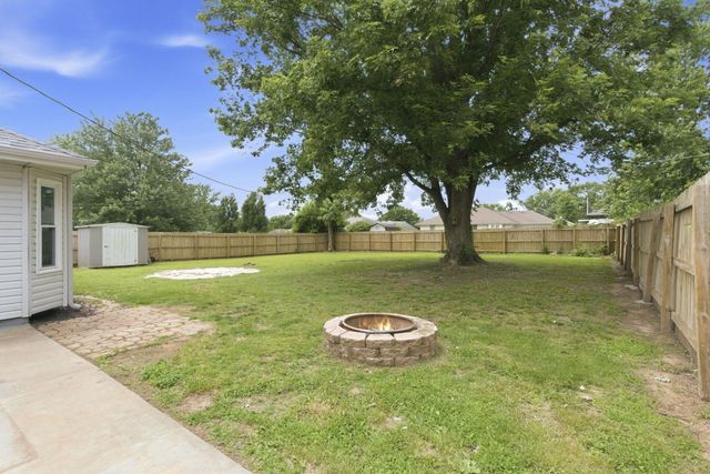 249 S Lulwood Avenue, Springfield, MO 65802