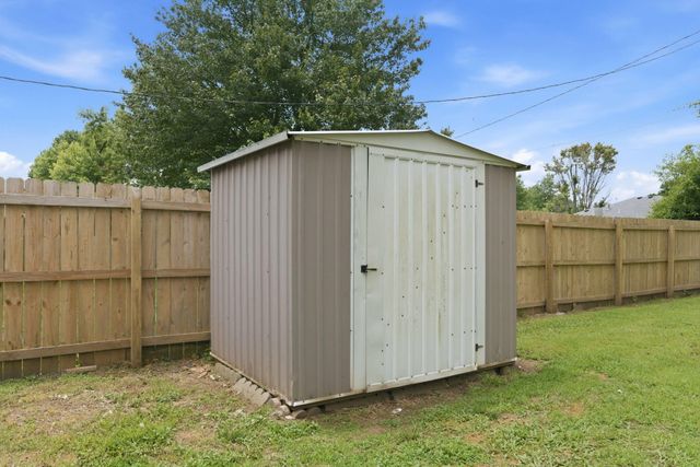249 S Lulwood Avenue, Springfield, MO 65802