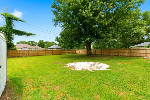 249 S Lulwood Avenue, Springfield, MO 65802