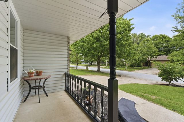 249 S Lulwood Avenue, Springfield, MO 65802