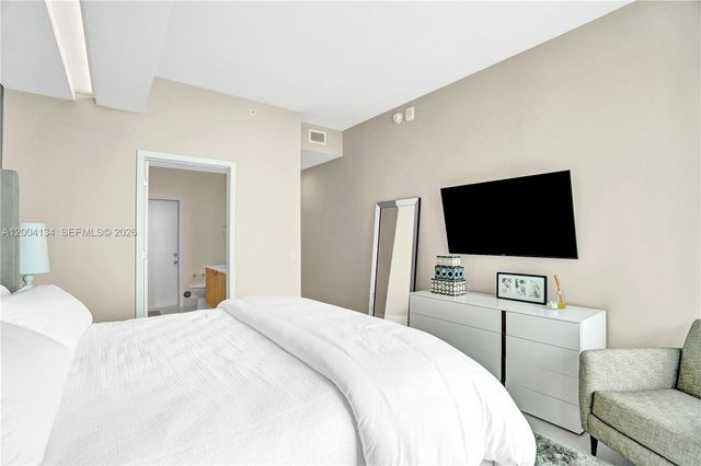 501 NE 31st St PH4102, Miami, FL 33137
