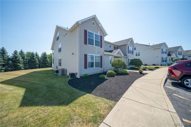 4331 Berkley Place Q2, Hamburg, NY 14075