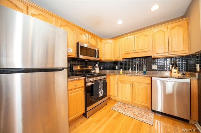 4331 Berkley Place Q2, Hamburg, NY 14075
