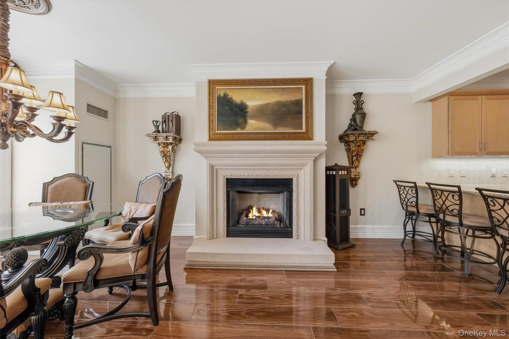 323 Trump Park, Shrub Oak, NY 10588 — photo 4