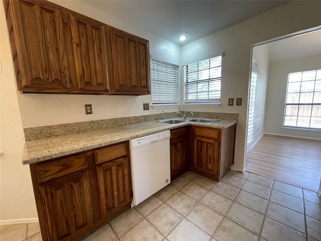 4400 ODESSA Drive, Plano, TX 75093