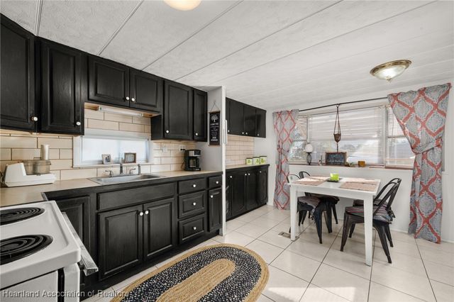 1303 Wightman Avenue, Sebring, FL 33870