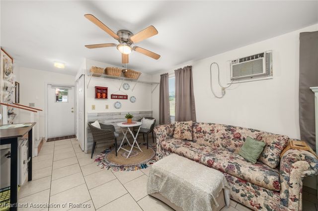 1303 Wightman Avenue, Sebring, FL 33870