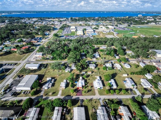 1303 Wightman Avenue, Sebring, FL 33870