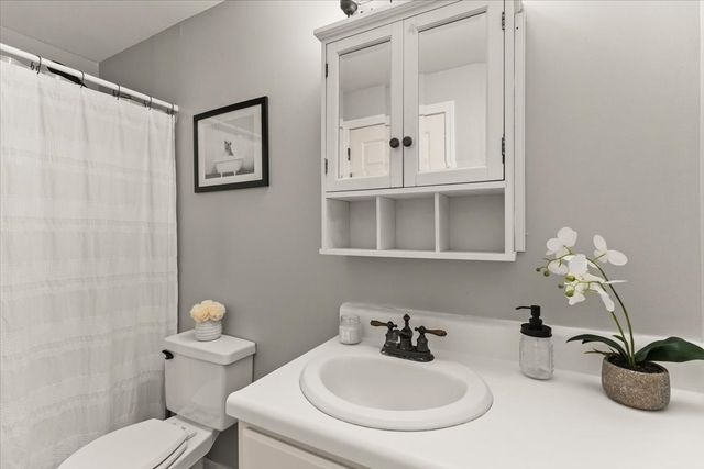 702 Brookline Way 702, Rockland, MA 02370
