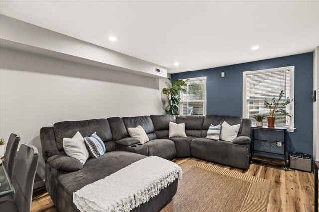 702 Brookline Way 702, Rockland, MA 02370