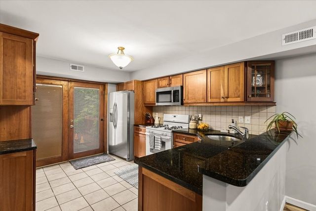 702 Brookline Way 702, Rockland, MA 02370