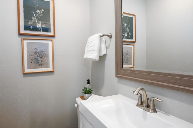 5120 Maple Springs Boulevard, Dallas, TX 75235