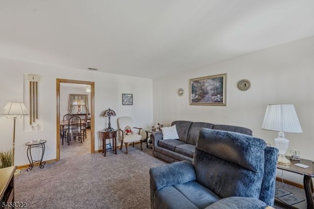 59 Huron Ave, Clifton City, NJ 07013
