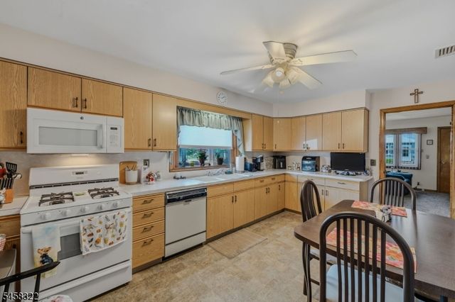 59 Huron Ave, Clifton City, NJ 07013