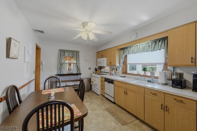 59 Huron Ave, Clifton City, NJ 07013