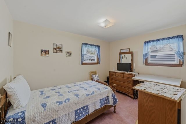 59 Huron Ave, Clifton City, NJ 07013