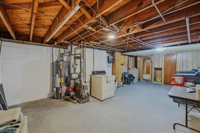 59 Huron Ave, Clifton City, NJ 07013