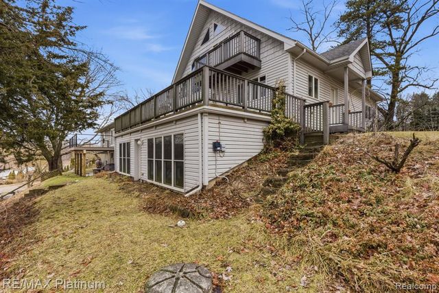 3340 Pineridge Lane, Brighton, MI 48116