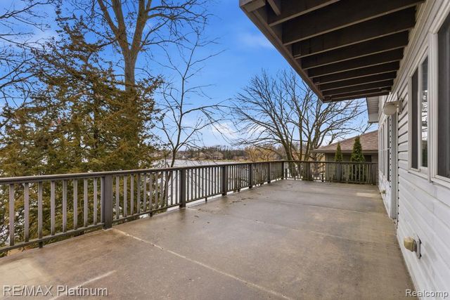 3340 Pineridge Lane, Brighton, MI 48116