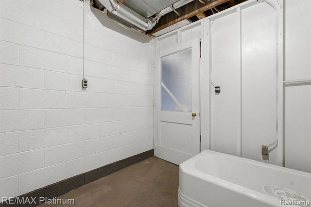 3340 Pineridge Lane, Brighton, MI 48116