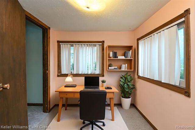 6903 Dandison Boulevard, West Bloomfield, MI 48324