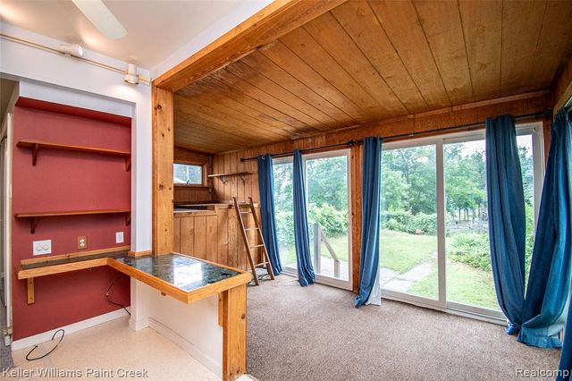 6903 Dandison Boulevard, West Bloomfield, MI 48324