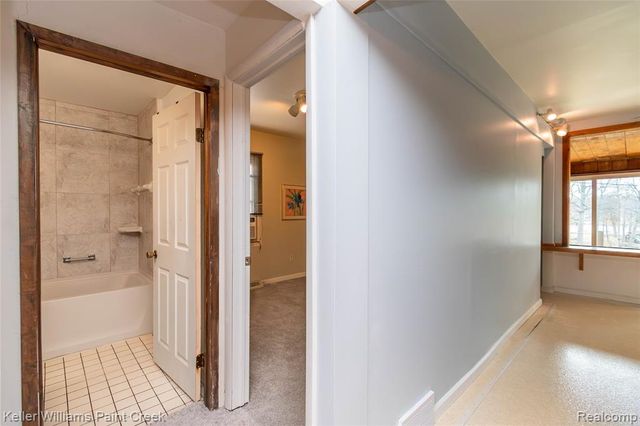 6903 Dandison Boulevard, West Bloomfield, MI 48324