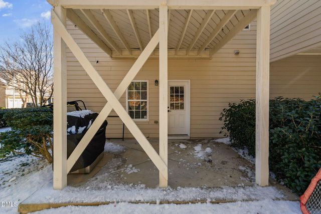 371 Bridgegate Drive, Cary, NC 27519